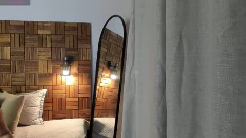 Sara online show from December 21, 11:38 am