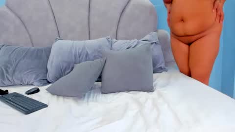 riley_dolly online show from July 11, 11:30 pm