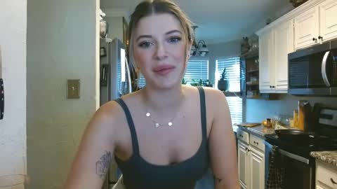 riley depp online show from February 25, 10:31 pm