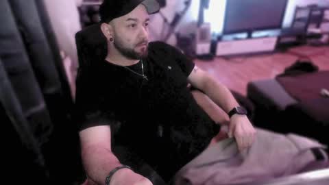 Ask Me online show from February 21, 6:48 pm