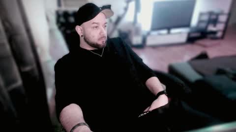 Ask Me online show from February 18, 3:52 pm