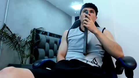 Roan Birkin online show from November 28, 11:12 pm