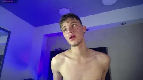 Robbin online show from March 15, 1:54 am