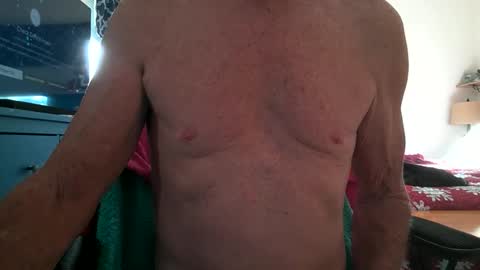 robert online show from December 17, 8:59 pm