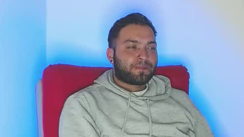 Stiven - online show from February 12, 8:07 am