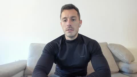 roberto4ever online show from February 4, 1:48 pm