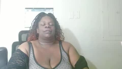 Snapshot of robertswhitney52 chatting on September 29, 11:31 am robertswhitney52 online show from September 29, 11:31 am