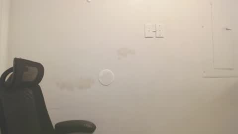 Snapshot of robertswhitney52 chatting on September 24, 1:01 am robertswhitney52 online show from September 24, 1:01 am