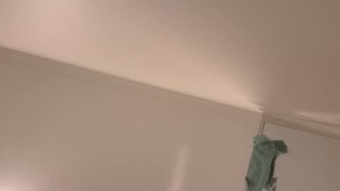 robinidessundercover34 online show from February 21, 9:45 am