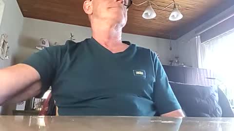 robke1966 online show from February 20, 7:54 am