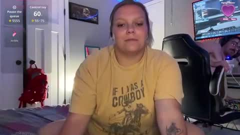 RocketBaddieRips online show from June 11, 5:05 am
