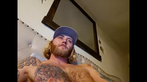 rockhardsurfers online show from December 31, 7:31 am