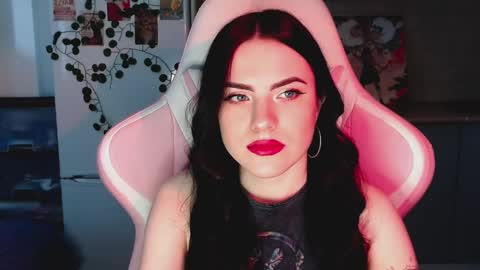 Sophie  online show from March 7, 10:13 am