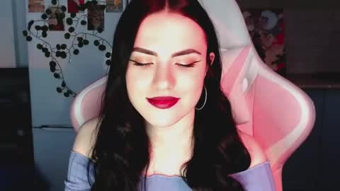 Sophie  online show from March 5, 1:50 pm