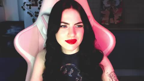 Sophie  online show from February 5, 10:30 am