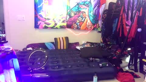 Snapshot of rod77knee chatting on December 26, 3:38 am rod77knee online show from December 26, 3:38 am