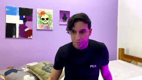 Thiago independent model online show from February 15, 10:31 pm