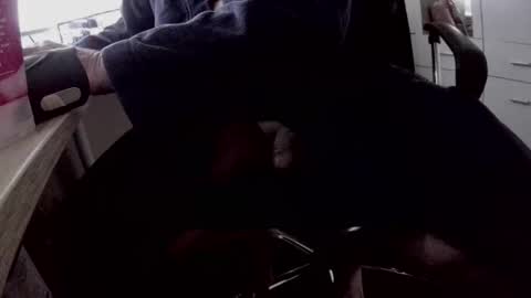 roger_peter online show from March 27, 6:52 am