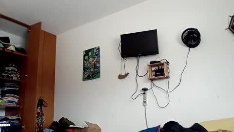 Mr. Red online show from February 18, 7:09 pm