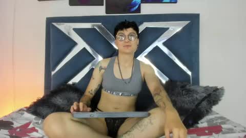 roma_bloman online show from April 20, 2:53 pm