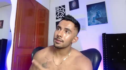 Roman online show from April 10, 9:08 pm