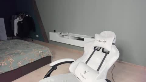 Romeo online show from March 11, 5:35 am