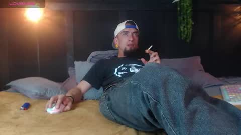 ROMME ZOE online show from March 4, 1:35 am