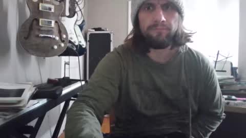 ronniejohnston13 online show from December 16, 7:09 pm