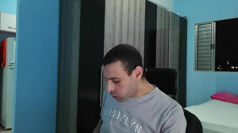 ronny online show from May 4, 10:05 pm