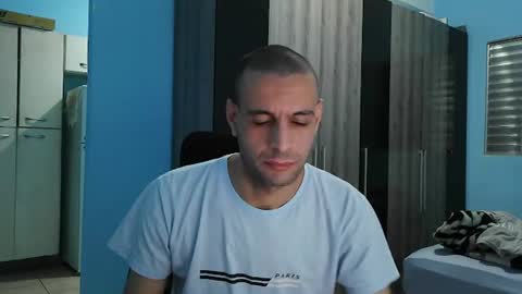 ronny online show from June 11, 9:57 pm