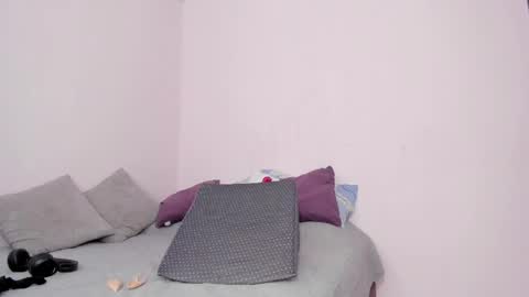 Twelve 3 Inst Twelve 312002 Twitter Room312 2002 online show from June 7, 5:18 pm