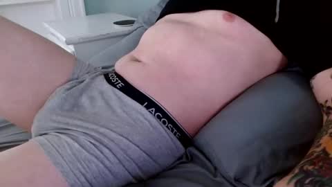 Roque Hardigan online show from December 8, 4:39 pm