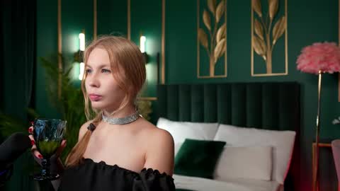 Delicate flower Rose online show from December 2, 5:44 pm