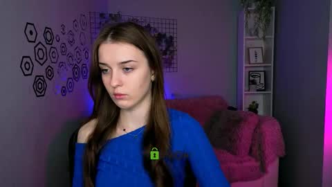 rosalie_liu online show from November 24, 10:25 am