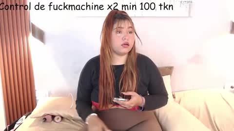 rose_crimson online show from November 20, 5:50 am