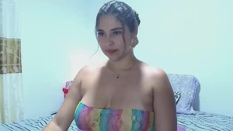 rose_towers4 online show from May 12, 4:10 am