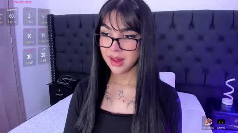 Rose online show from November 10, 1:47 pm