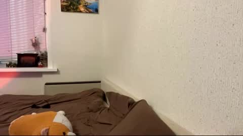 Mimi online show from November 29, 4:58 pm