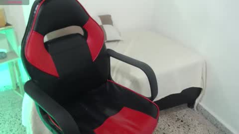 Roseta Still online show from April 11, 7:45 am