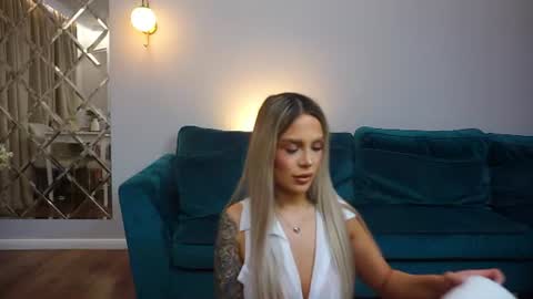 Amii online show from July 17, 2:57 am