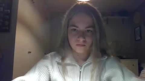 Rosie online show from December 3, 8:00 am