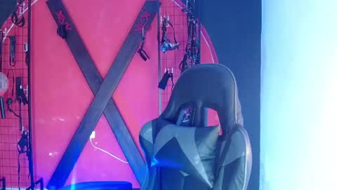 rosse_bigass_ online show from April 22, 6:48 pm