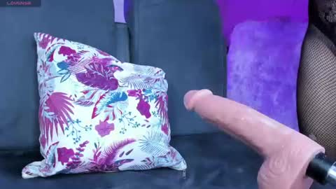 rossluu online show from July 7, 2:46 am