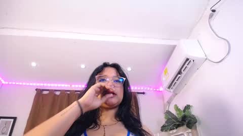 Snapshot of rous_25 chatting on September 13, 11:56 am rous_25 online show from September 13, 11:56 am