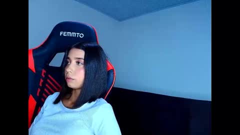 rousse_violet online show from May 21, 12:39 am