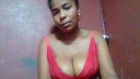 rovaelyah online show from February 15, 7:51 am