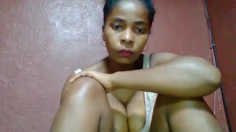 rovaelyah online show from November 1, 6:23 am