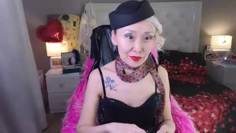 Roxalana online show from March 31, 12:05 pm