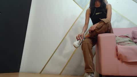   online show from December 15, 8:49 pm