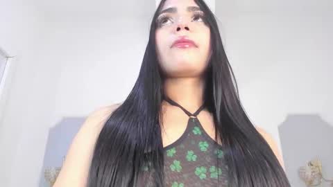 roxana_scott1 online show from March 6, 4:22 am